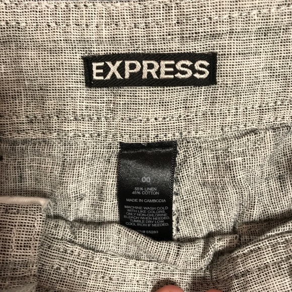 Two pairs of Express shorts size 00 - Picture 2 of 6